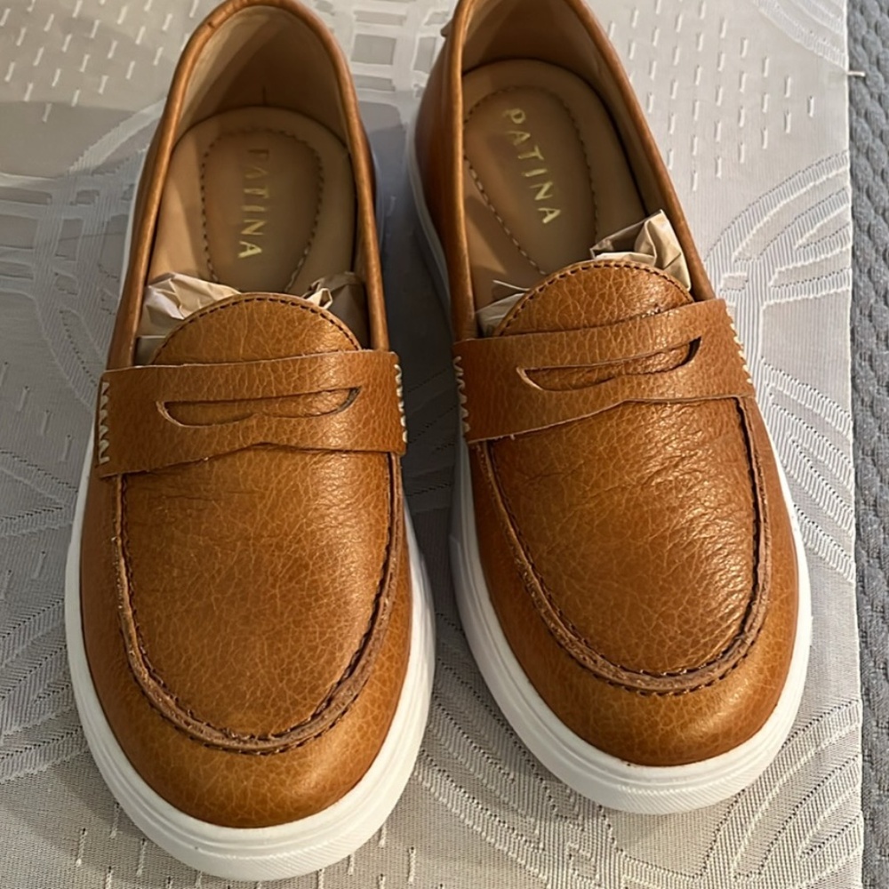 Patina leather loafers